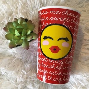 Emoji 😘 Kiss Ceramic Tumbler with Lid -Coffee-Tea